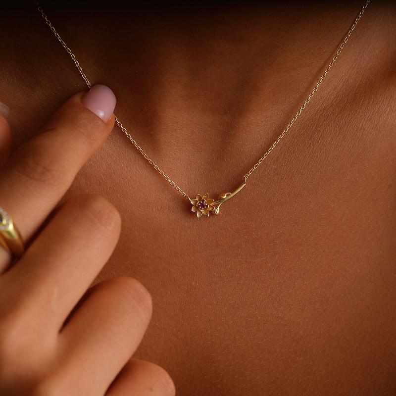 The BirthFlower Necklace