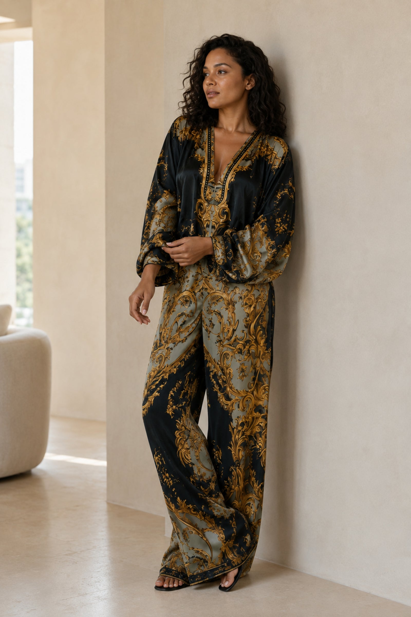 Lucera Baroque Pants Set side view